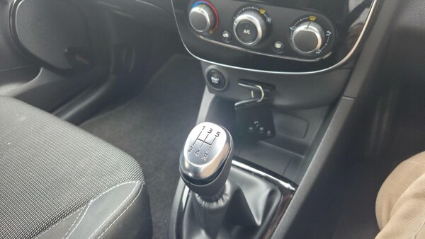 Used Renault Clio 2018 for sale - 76259790: Photo 18