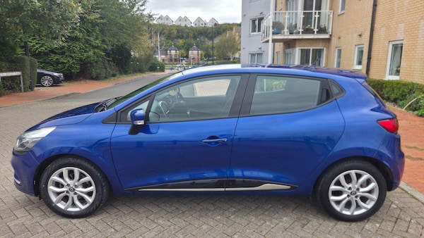 Used Renault Clio 2018 for sale - 76259790: Photo 8