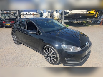 Used Volkswagen Golf 2014 for sale - 79158327: Photo