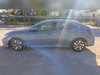Used Honda Civic 2020 for sale - 79465129: Photo