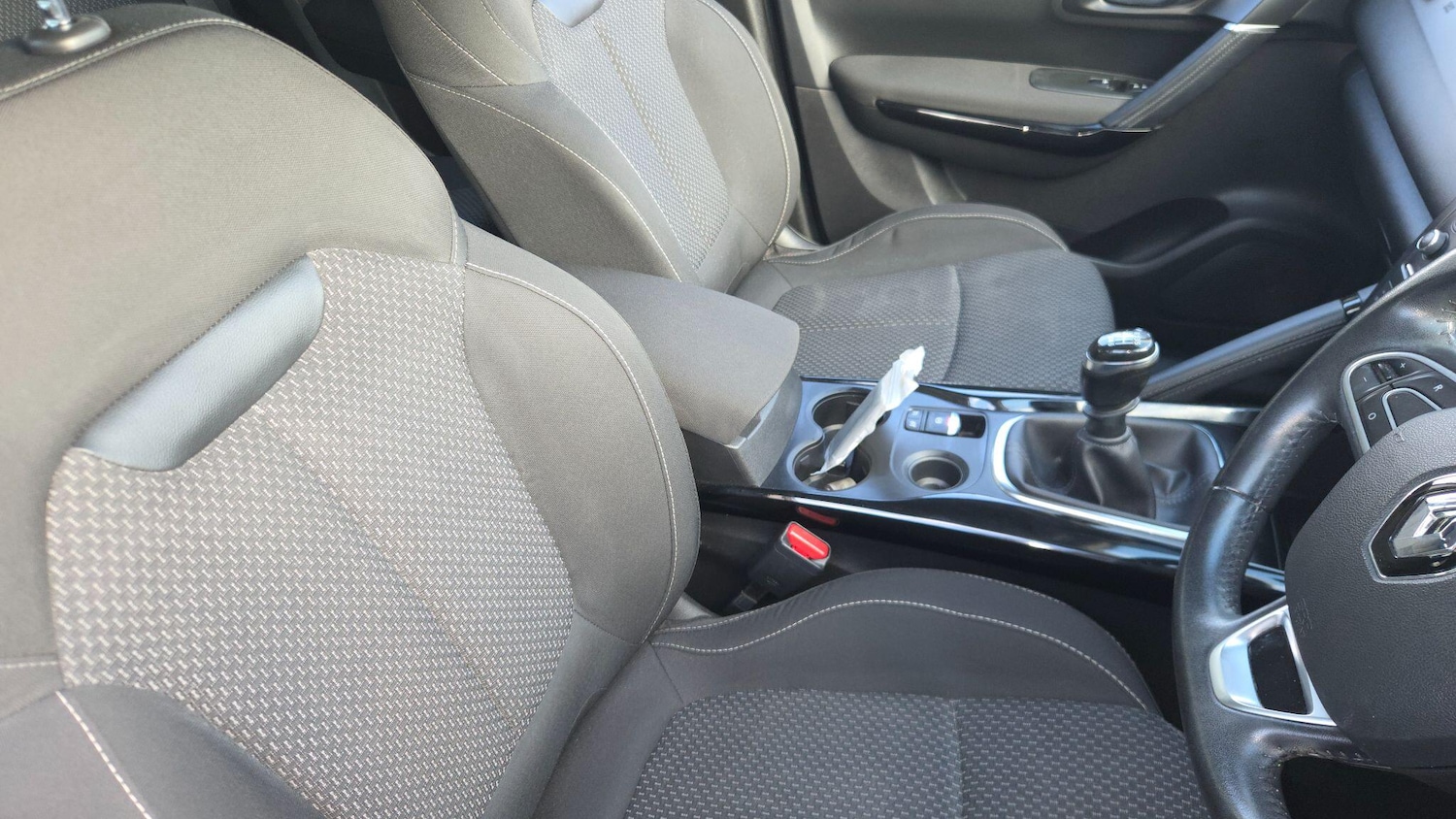 Used Renault Kadjar 2017 for sale - 77358348: Photo 21