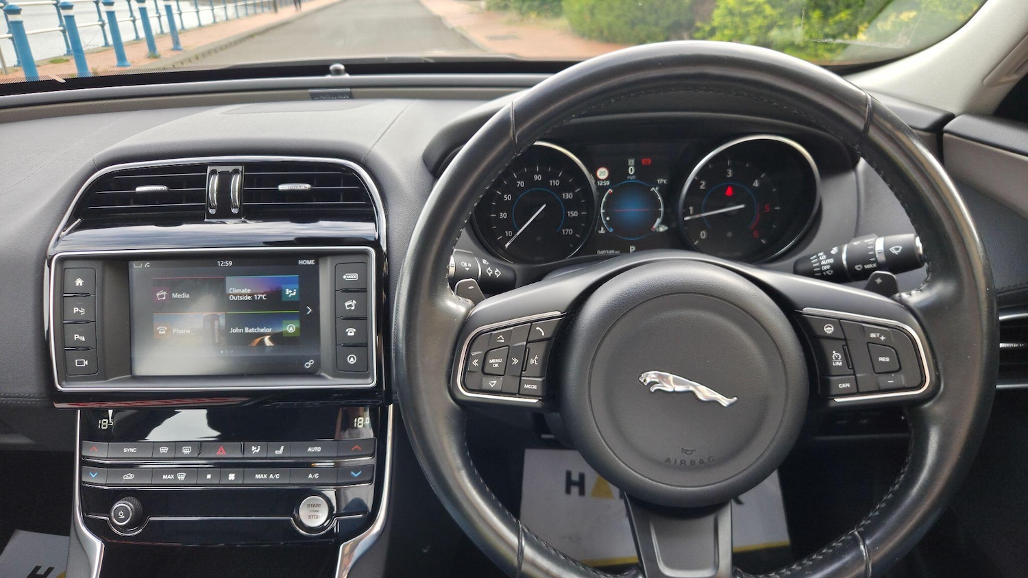 Used Jaguar XE 2016 for sale - 76200195: Photo 15