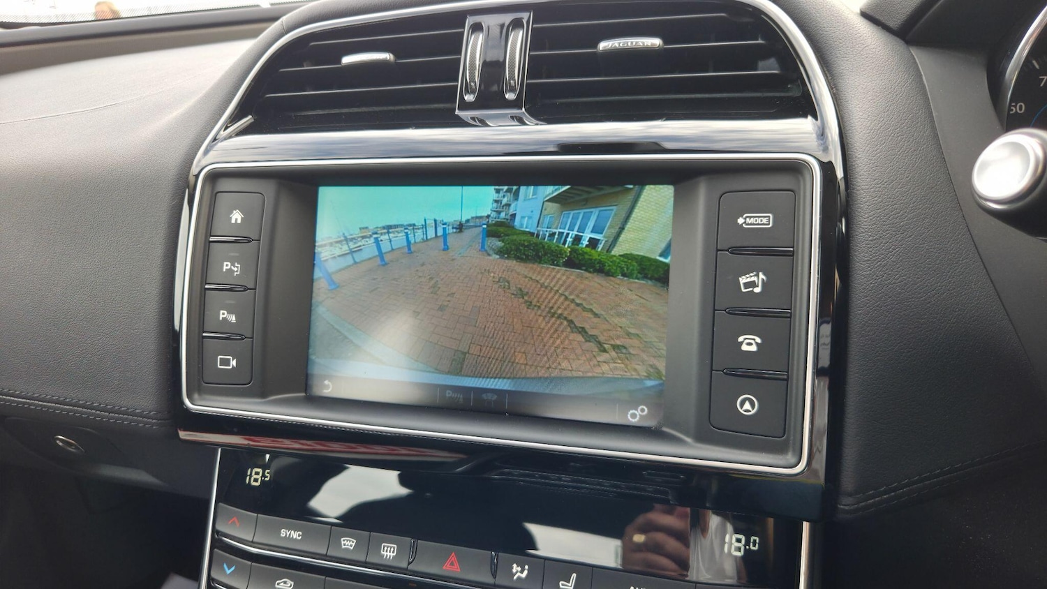 Used Jaguar XE 2016 for sale - 76200195: Photo 18