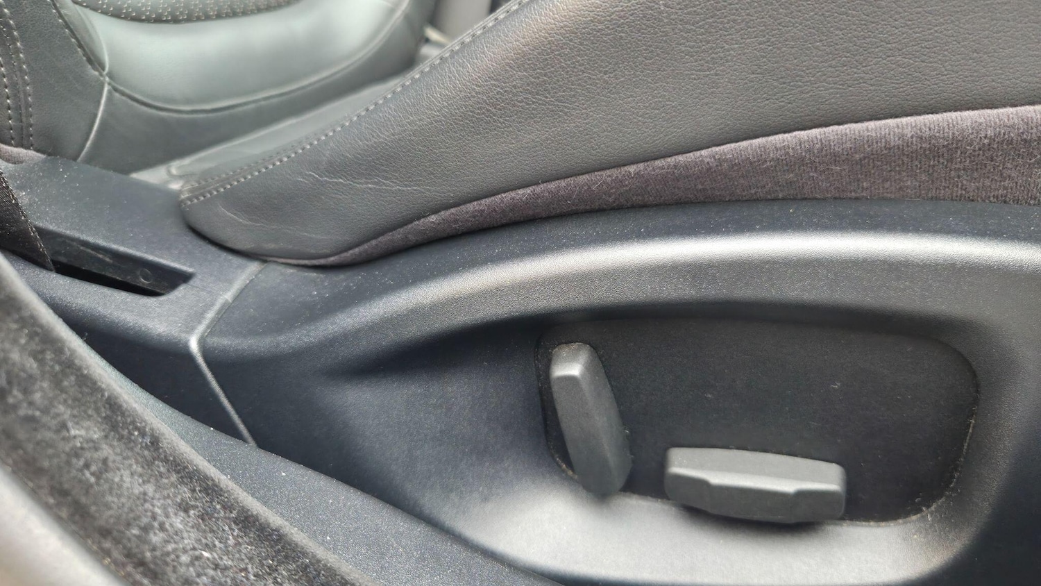 Used Jaguar XE 2016 for sale - 76200195: Photo 32