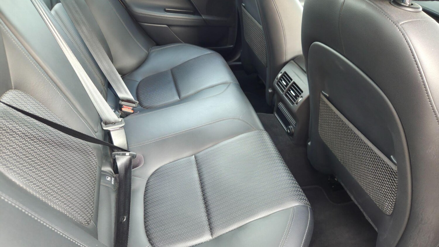Used Jaguar XE 2016 for sale - 76200195: Photo 35