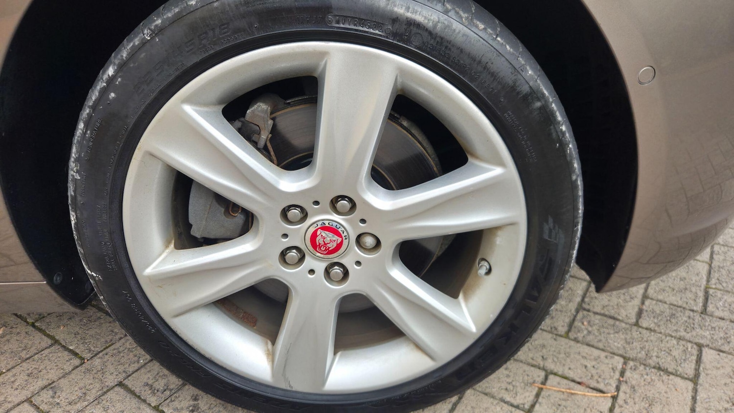Used Jaguar XE 2016 for sale - 76200195: Photo 40
