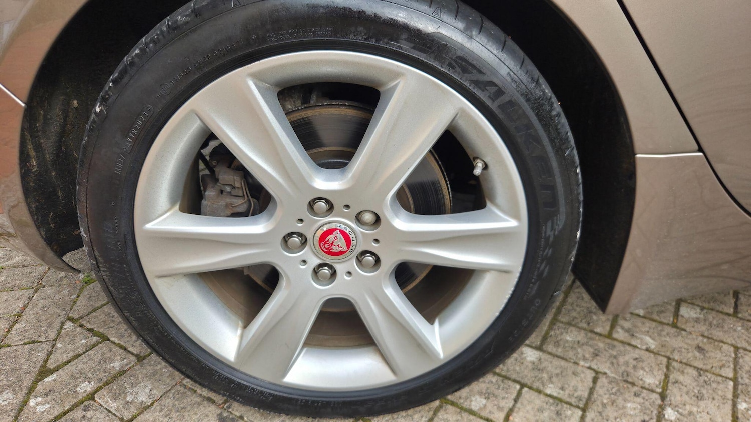 Used Jaguar XE 2016 for sale - 76200195: Photo 41
