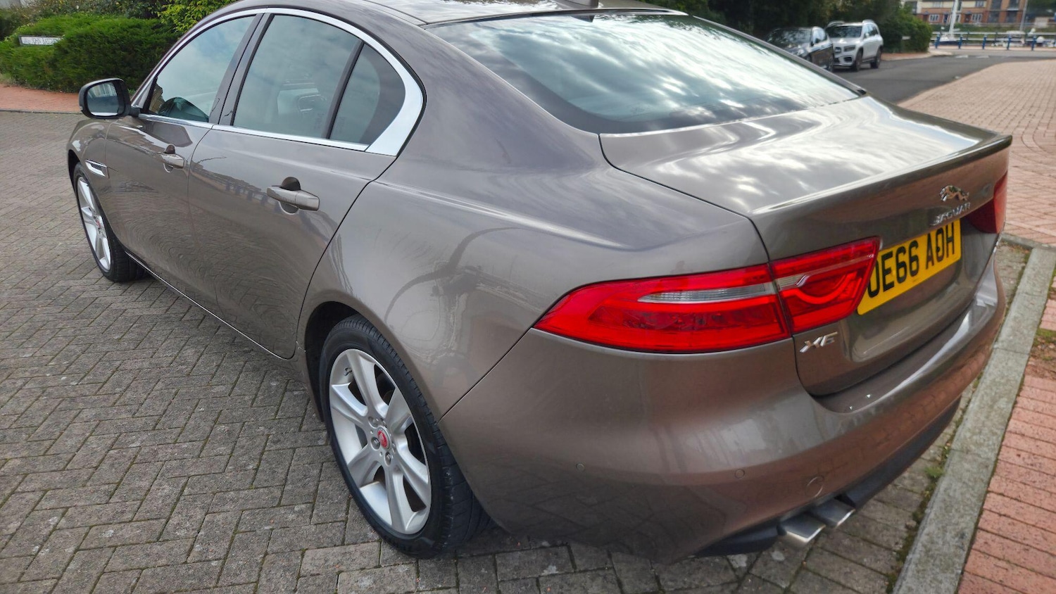 Used Jaguar XE 2016 for sale - 76200195: Photo 8