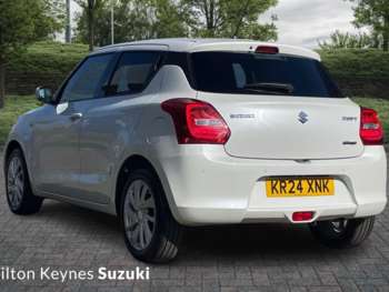 Used Suzuki Swift 2024 for sale - 74064080: Photo