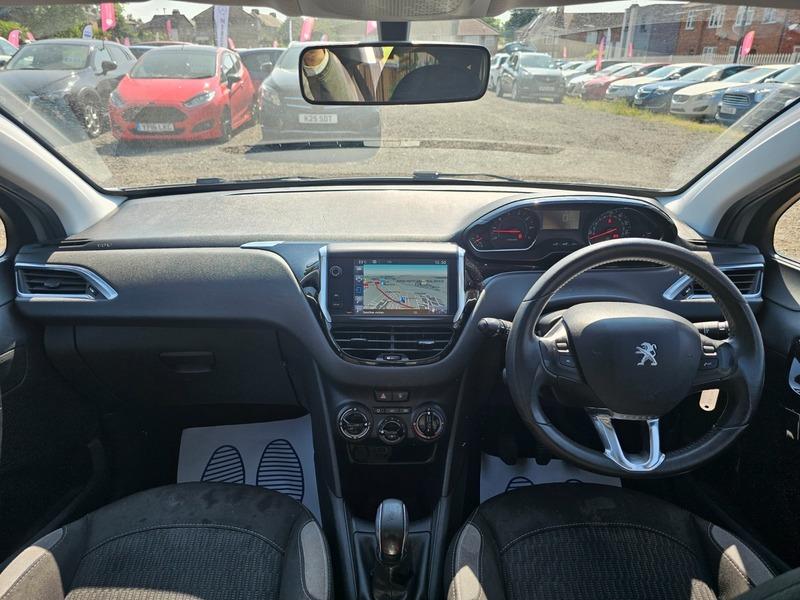 Used Peugeot 208 2015 for sale - 76499314: Photo 16