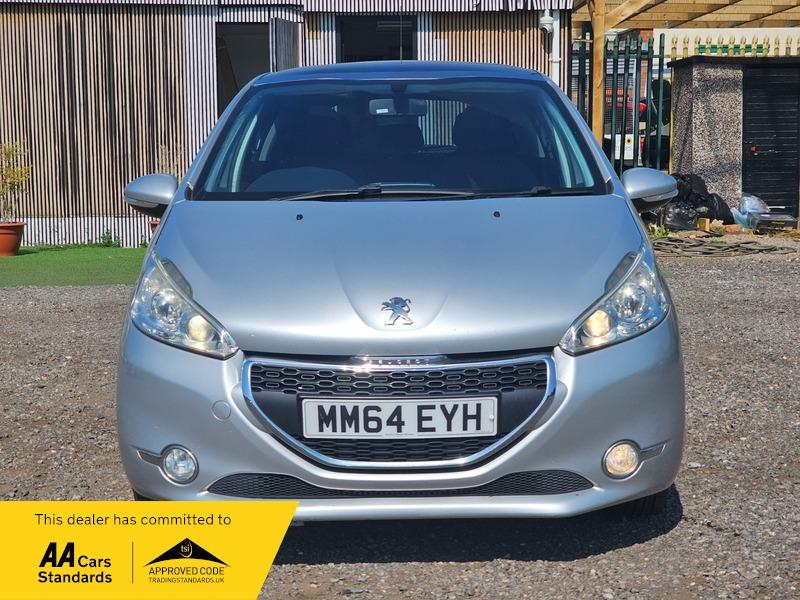 Used Peugeot 208 2015 for sale - 76499314: Photo 2