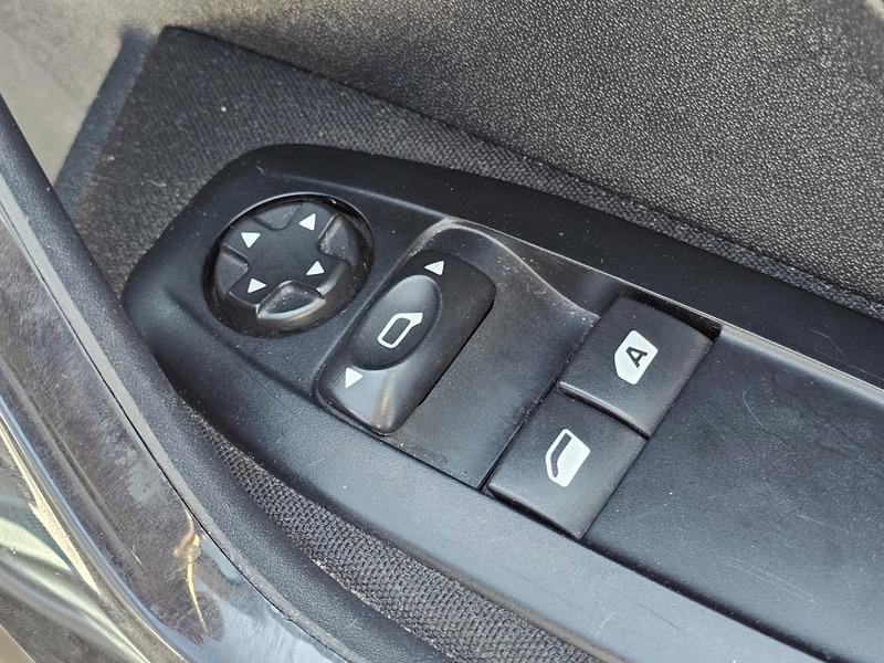 Used Peugeot 208 2015 for sale - 76499314: Photo 33