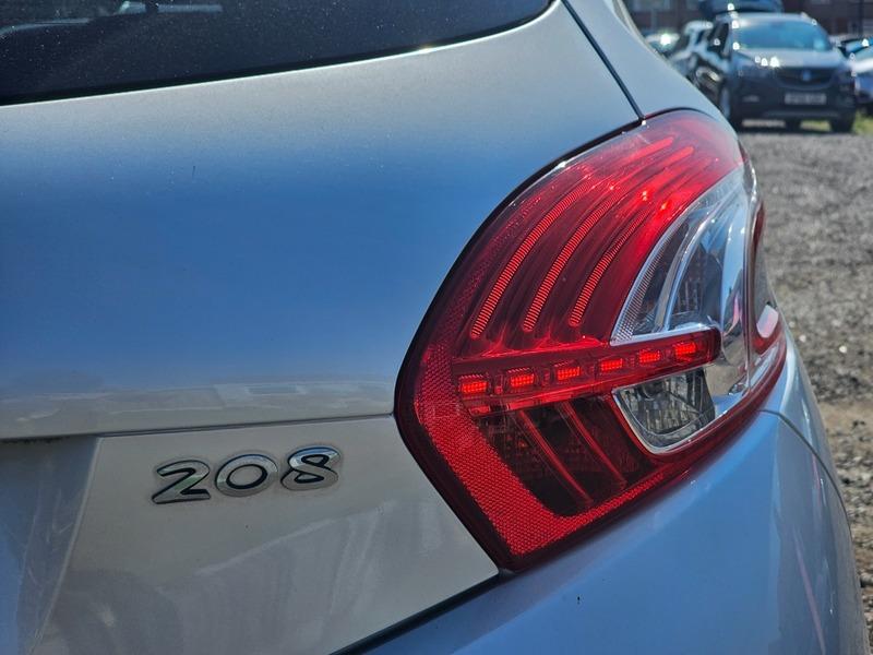 Used Peugeot 208 2015 for sale - 76499314: Photo 36