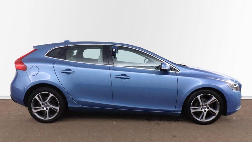 Used Volvo V40 2015 for sale - 77074254: Photo 6