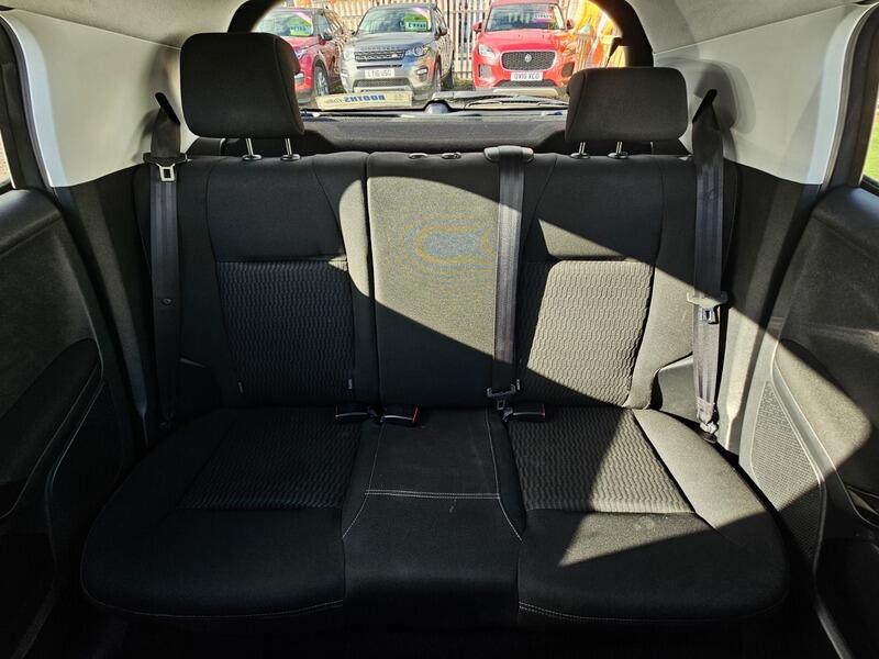 Used Peugeot 208 2017 for sale - 77892434: Photo 15