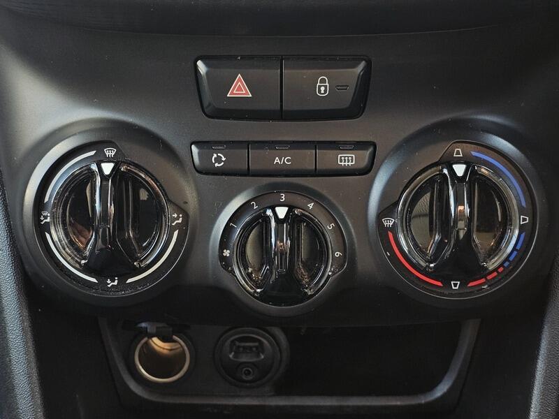 Used Peugeot 208 2017 for sale - 77892434: Photo 28