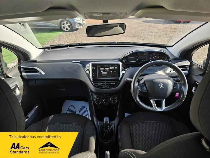 Used Peugeot 208 2017 for sale - 77892434: Photo 3