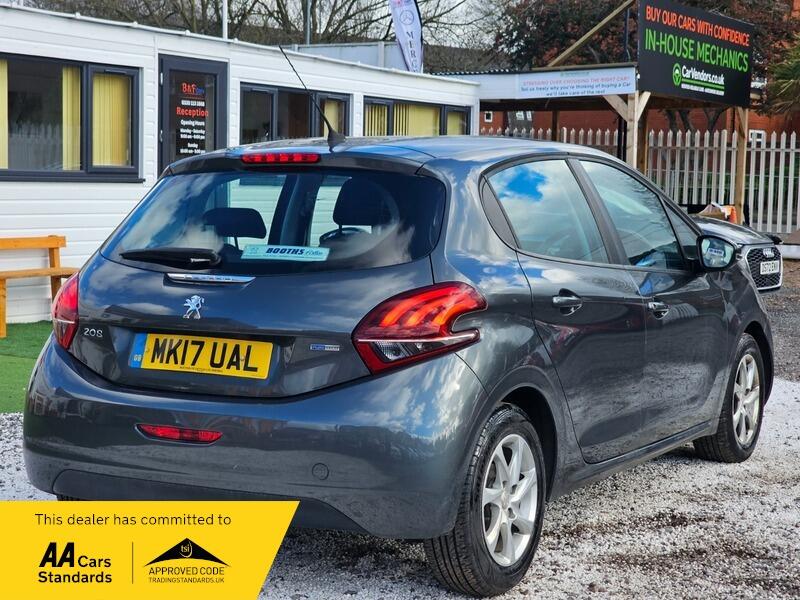 Used Peugeot 208 2017 for sale - 77892434: Photo 6