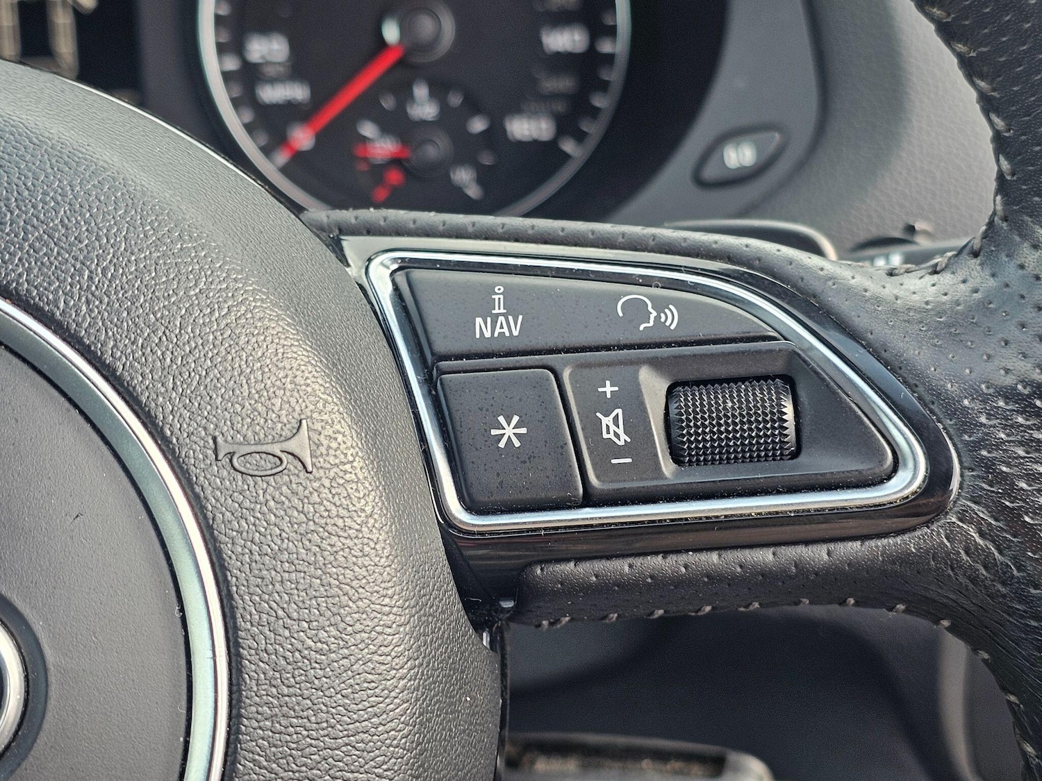 Used Audi Q3 for sale - 78035202: Photo 24