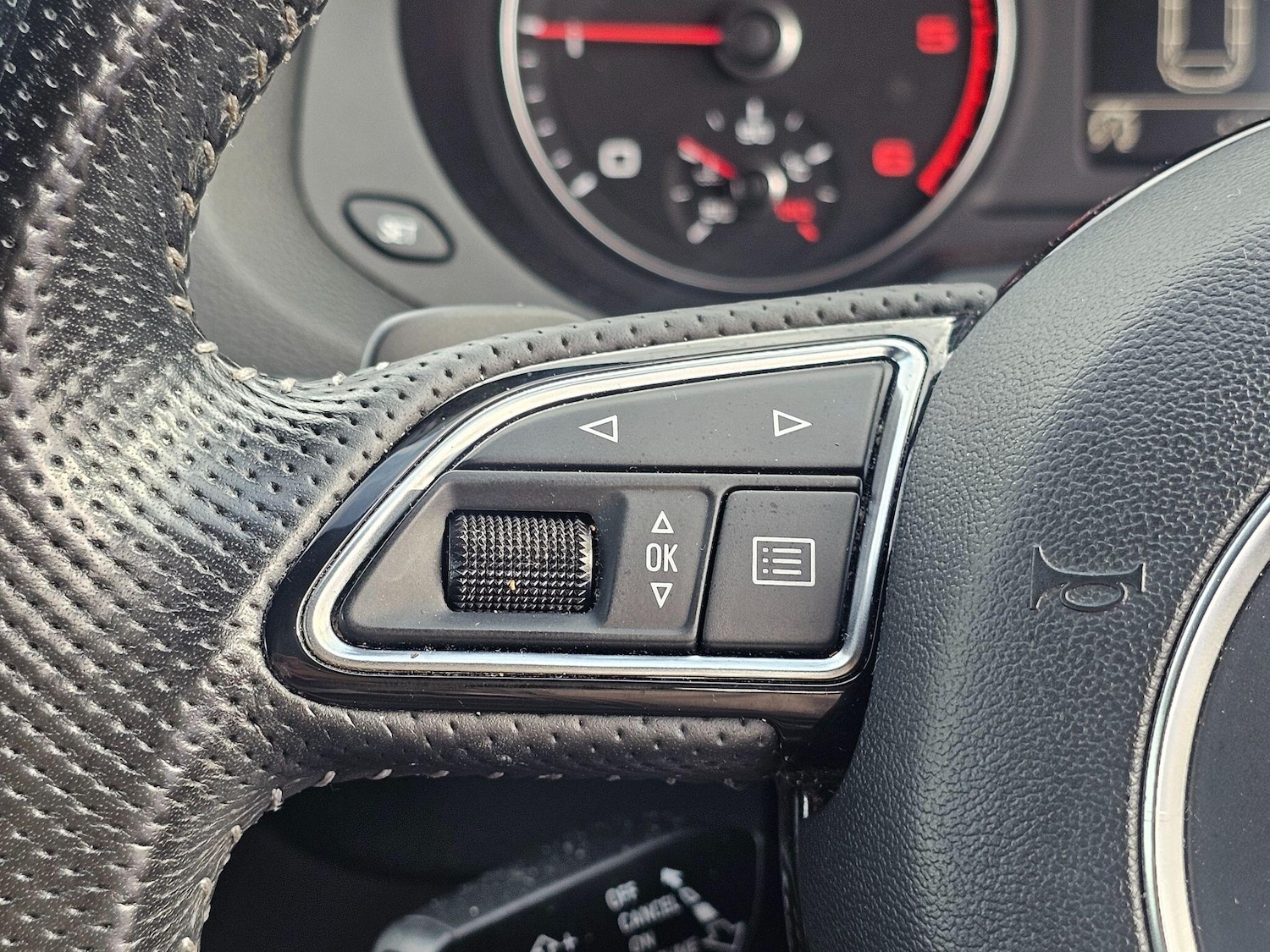 Used Audi Q3 for sale - 78035202: Photo 25