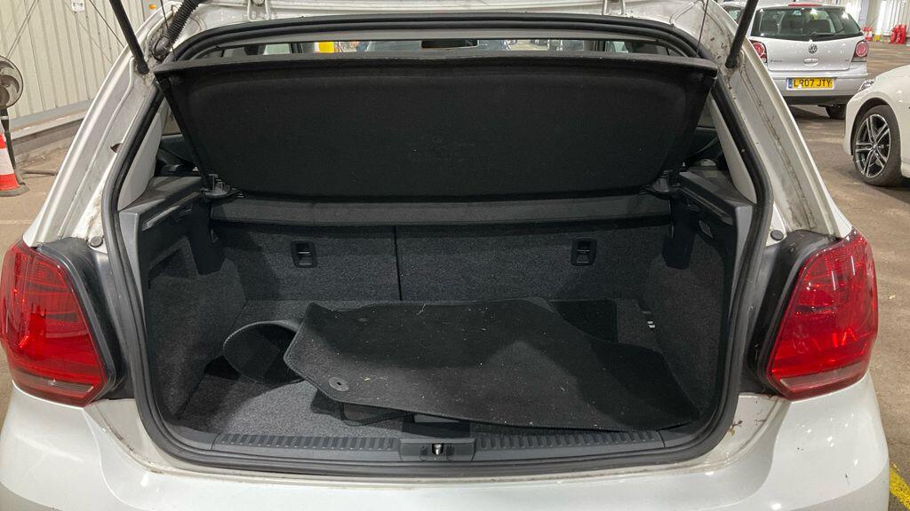 Used Volkswagen Polo 2016 for sale - 77242595: Photo 9