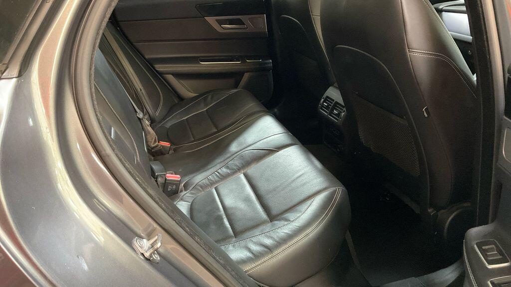 Used Jaguar XF 2016 for sale - 76441286: Photo 11