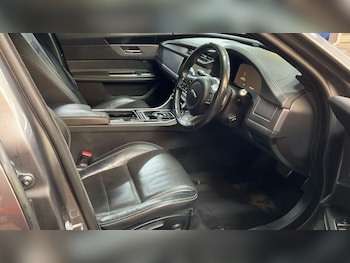 Used Jaguar XF 2016 for sale - 76441286: Photo