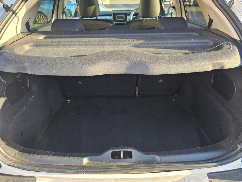 Used Citroen C4 Cactus 2016 for sale - 77637387: Photo 35