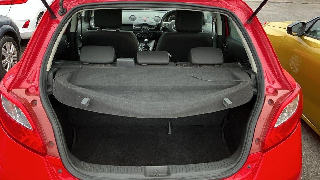 Used Mazda Mazda2 2013 for sale - 77898509: Photo 9