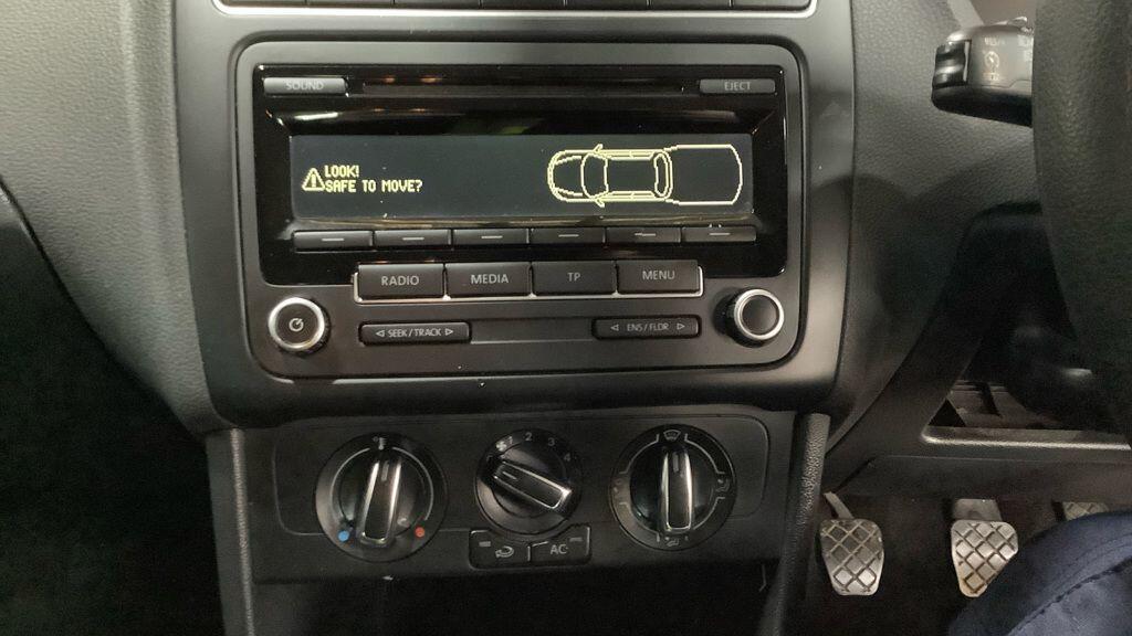 Used Volkswagen Polo 2014 for sale - 77049918: Photo 12