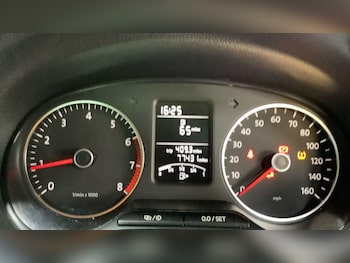 Used Volkswagen Polo 2014 for sale - 77049918: Photo