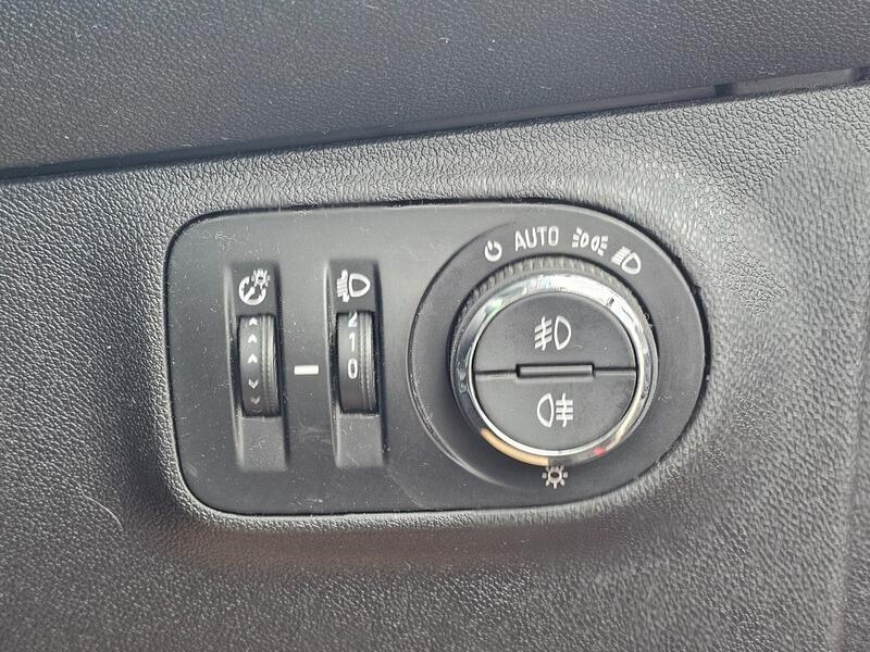 Used Vauxhall Corsa 2015 for sale - 76060510: Photo 13