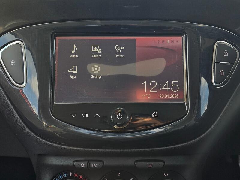 Used Vauxhall Corsa 2015 for sale - 77400446: Photo 19