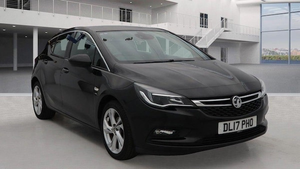 Used Vauxhall Astra 2017 for sale - 76239251: Photo 1