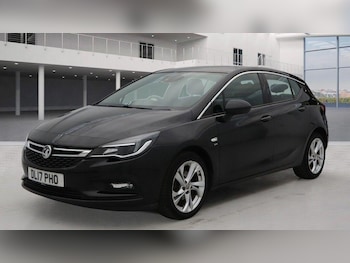 Used Vauxhall Astra 2017 for sale - 76239251: Photo 2