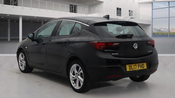 Used Vauxhall Astra 2017 for sale - 76239251: Photo 6