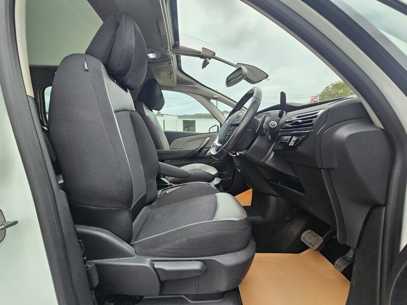 Used Citroen C4 Grand Picasso 2016 for sale - 76174944: Photo 12