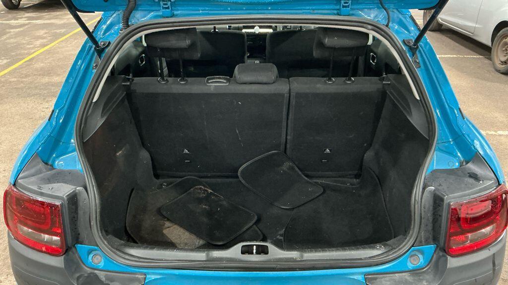 Used Citroen C4 Cactus 2017 for sale - 77550121: Photo 17