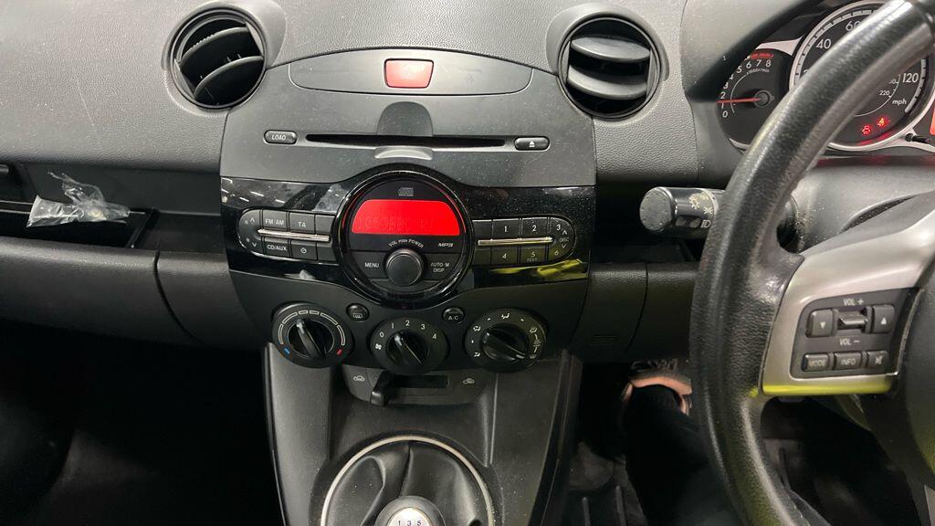 Used Mazda Mazda2 for sale - 77351394: Photo 3