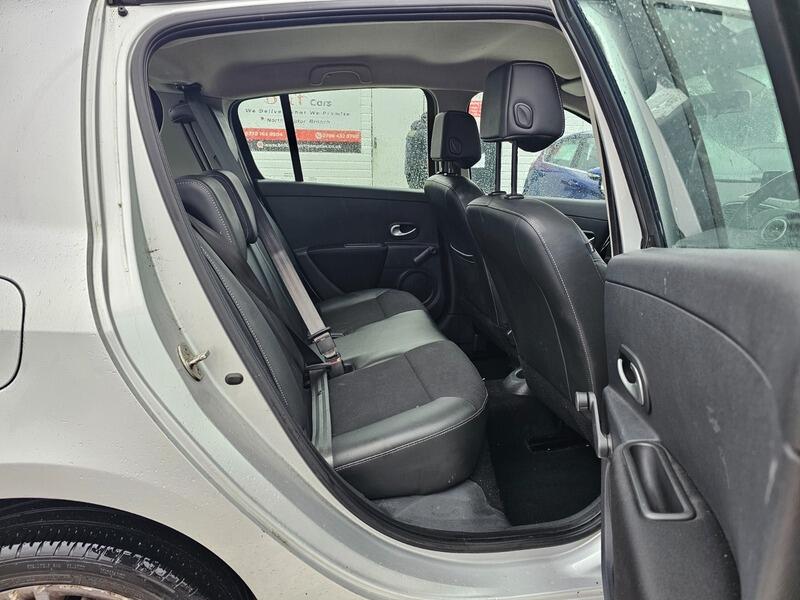 Used Renault Clio 2012 for sale - 77455332: Photo 12