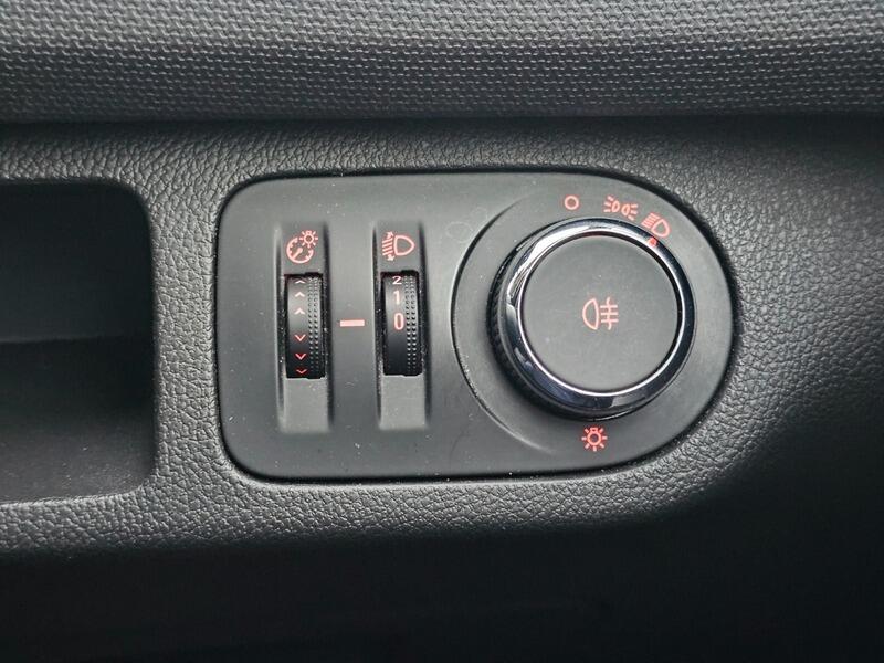 Used Vauxhall Meriva 2015 for sale - 77050277: Photo 29