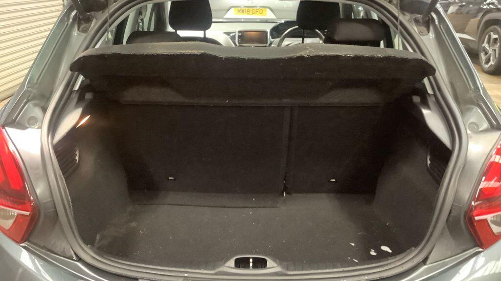 Used Peugeot 208 2017 for sale - 77637407: Photo 11