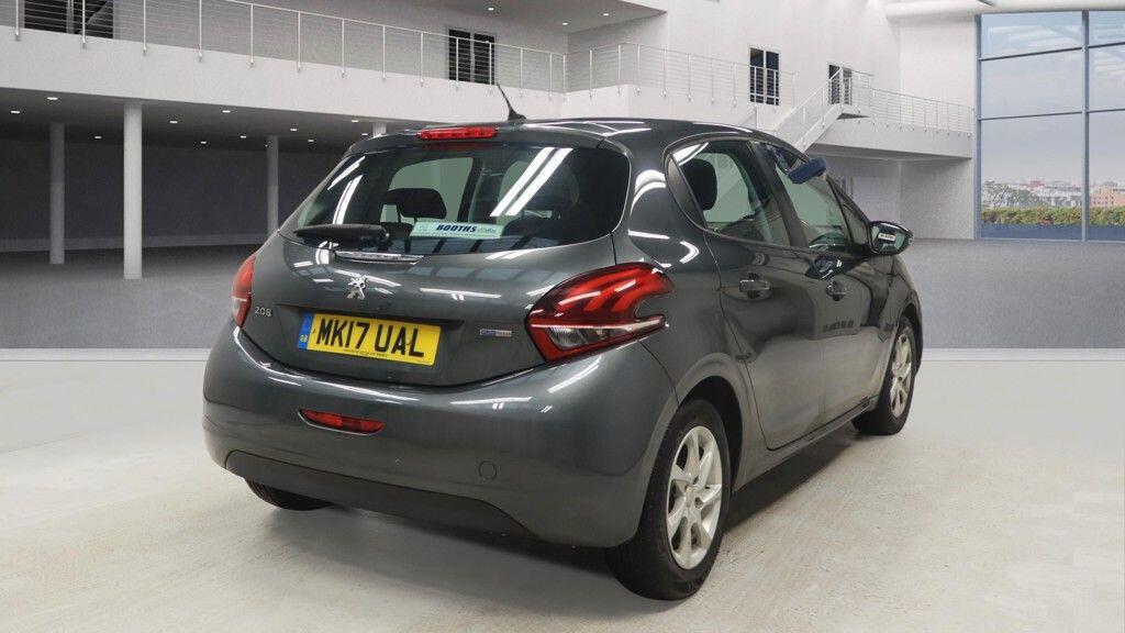 Used Peugeot 208 2017 for sale - 77637407: Photo 5