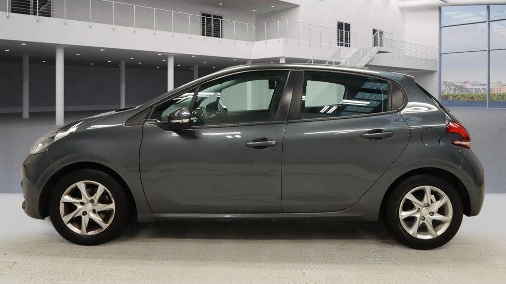 Used Peugeot 208 2017 for sale - 77637407: Photo 7