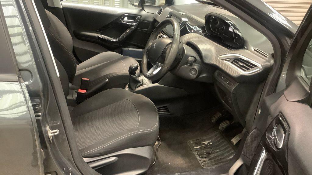 Used Peugeot 208 2017 for sale - 77637407: Photo 8