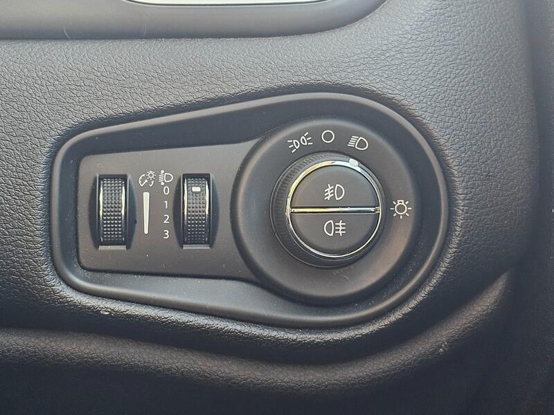 Used Jeep Renegade 2016 for sale - 76592273: Photo 23