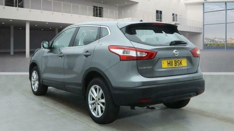 Used Nissan Qashqai for sale - 77705619: Photo 2
