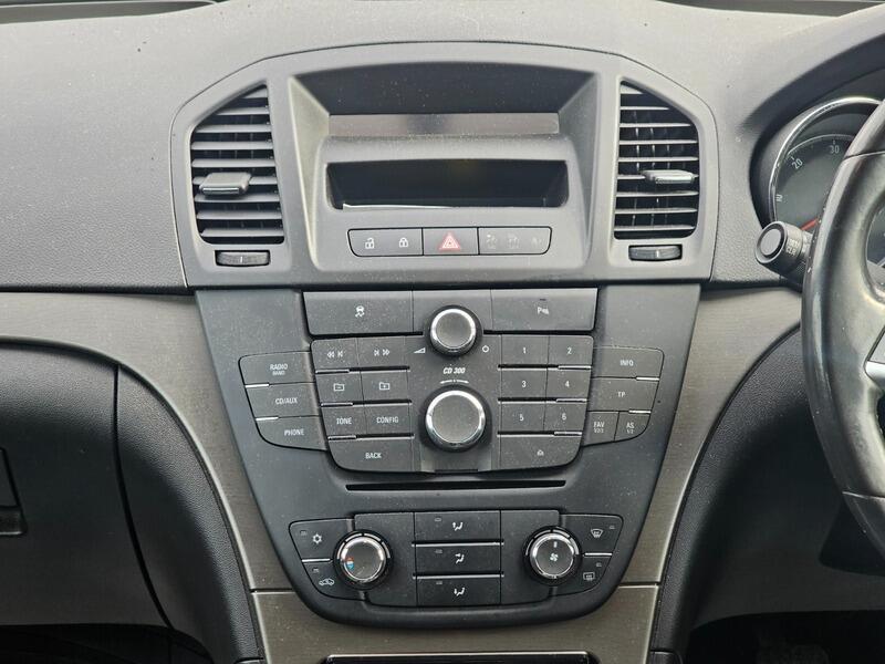 Used Vauxhall Insignia 2010 for sale - 76987687: Photo 14