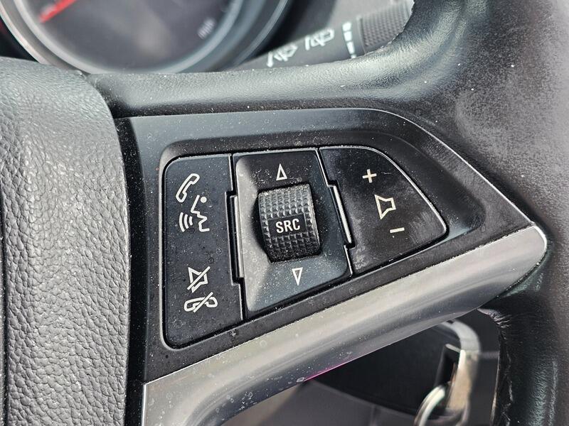 Used Vauxhall Insignia 2010 for sale - 76987687: Photo 16