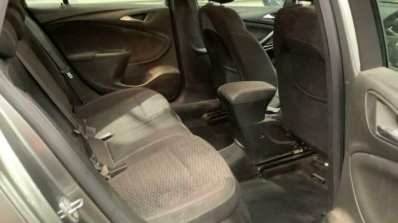 Used Vauxhall Astra for sale - 77215353: Photo 10